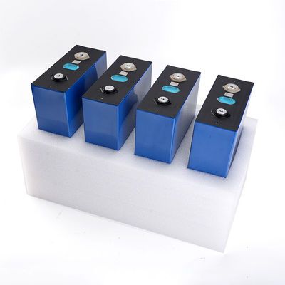EVE grado A 3.2V 50AH LiFePO4 célula de batería prismática para almacenamiento de energía solar