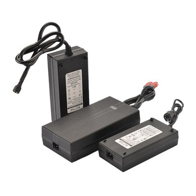 Accesorios de batería de litio Lifepo4 12.6V 14.6V 42V 48V Cargador para drones y bicicletas